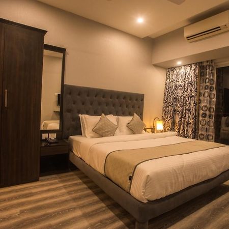 Encore Suites Goa Pangim Exterior foto